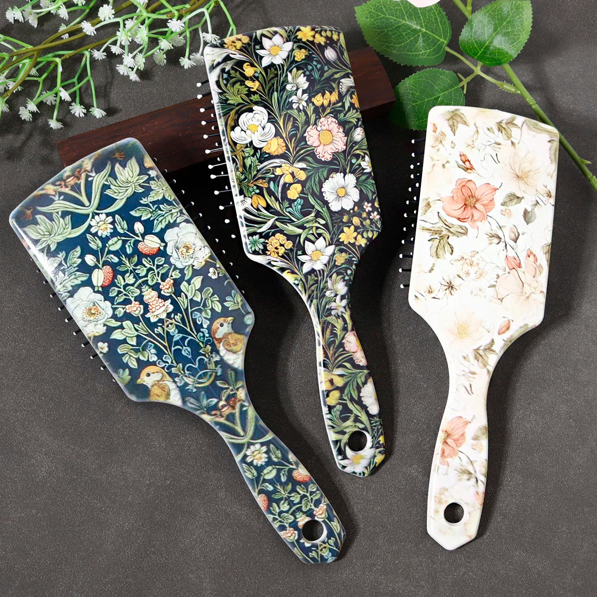 Hair brush with floral pattern, anti-static nylon hair brush, durable ABS plastic handle, gift, special for real hair wigs